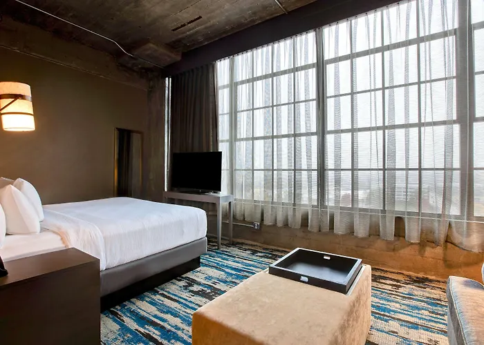 Embassy By Hilton Riverfront 4*