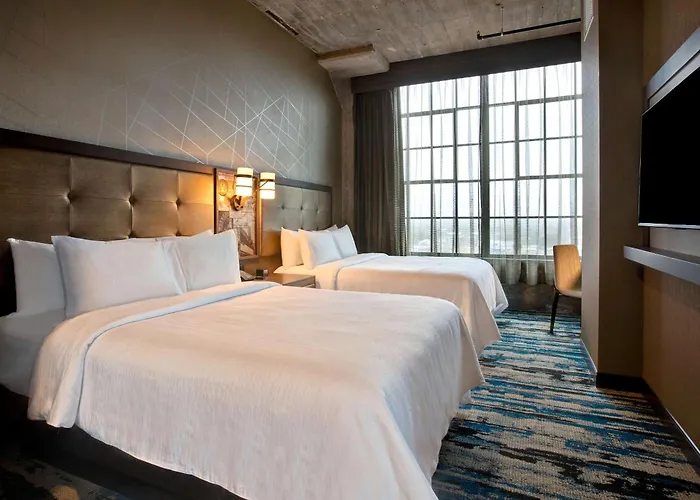 Embassy By Hilton Riverfront Hotel Rockford