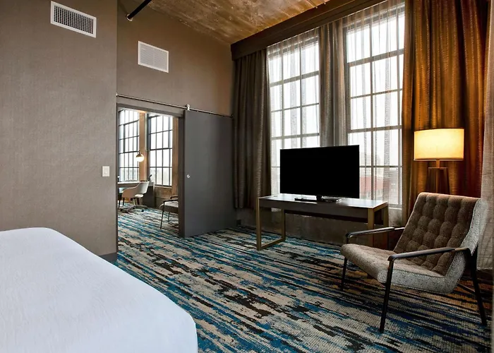 Embassy By Hilton Riverfront