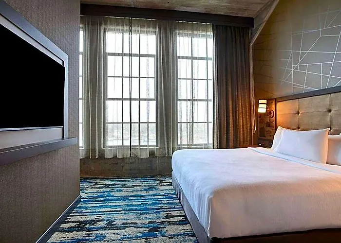 Embassy By Hilton Riverfront